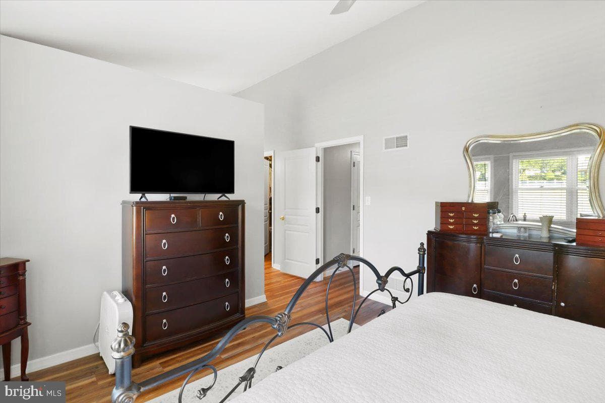 236 Steeplechase Drive photo 17