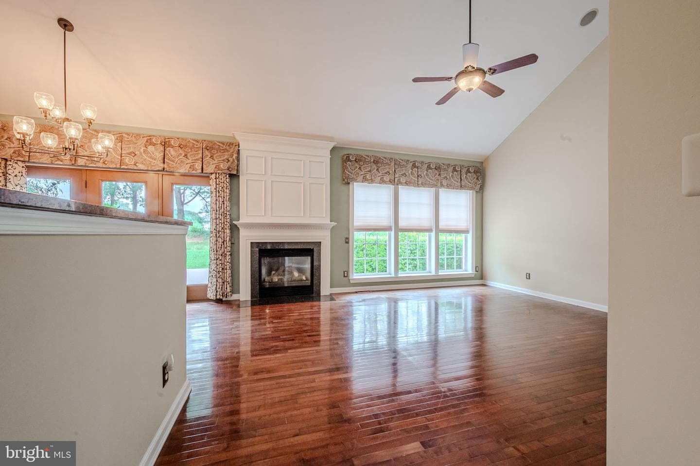 607 Martin Drive photo 17
