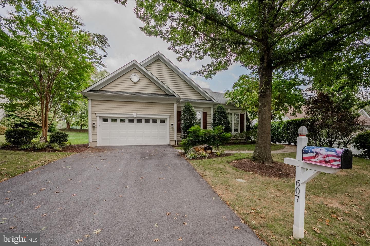 607 Martin Drive photo 2