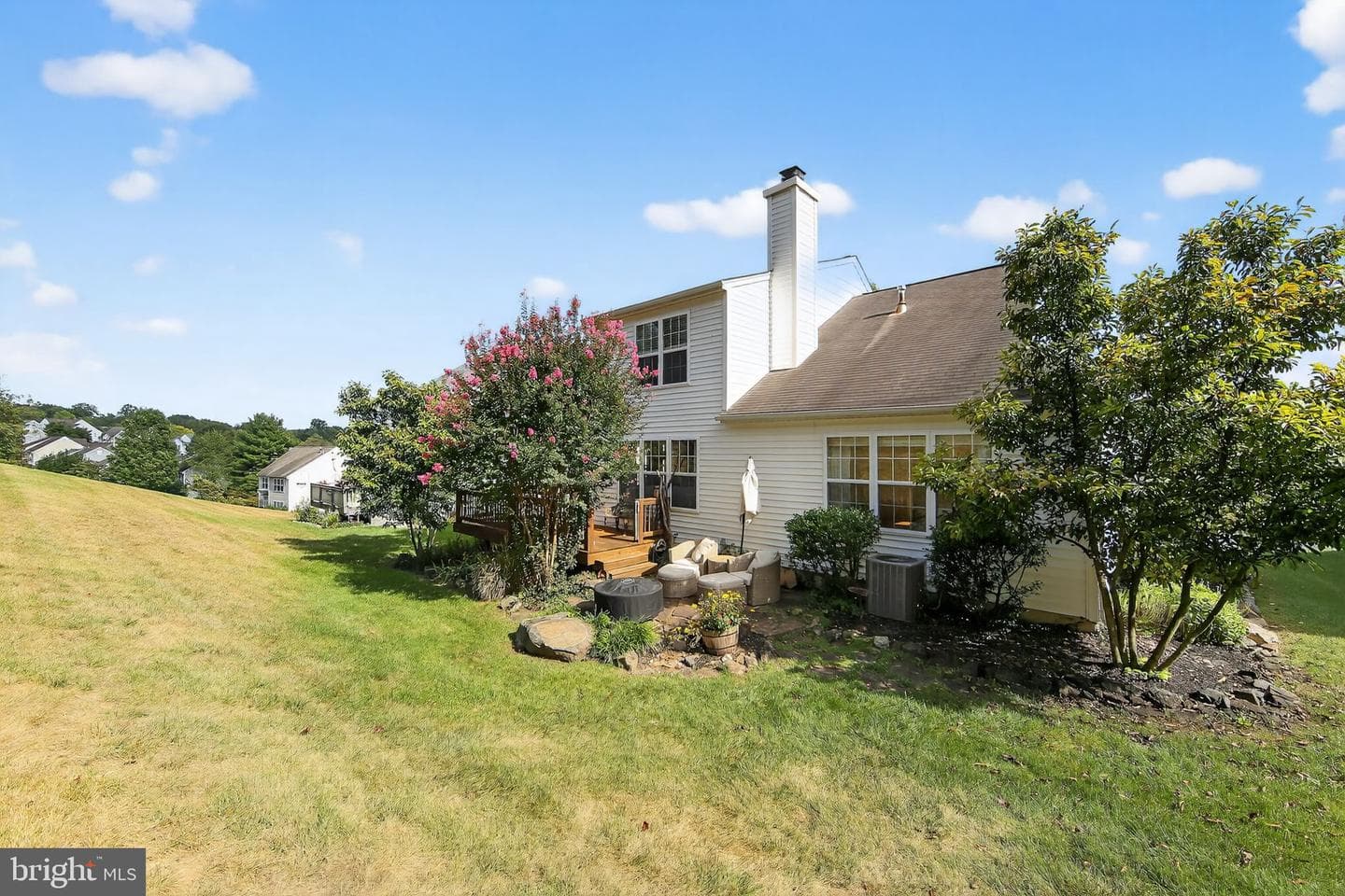 526 Larkins Bridge Drive photo 31
