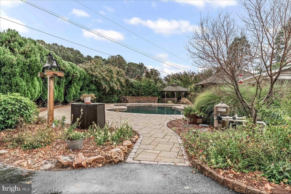 756 Ewing Road photo 15