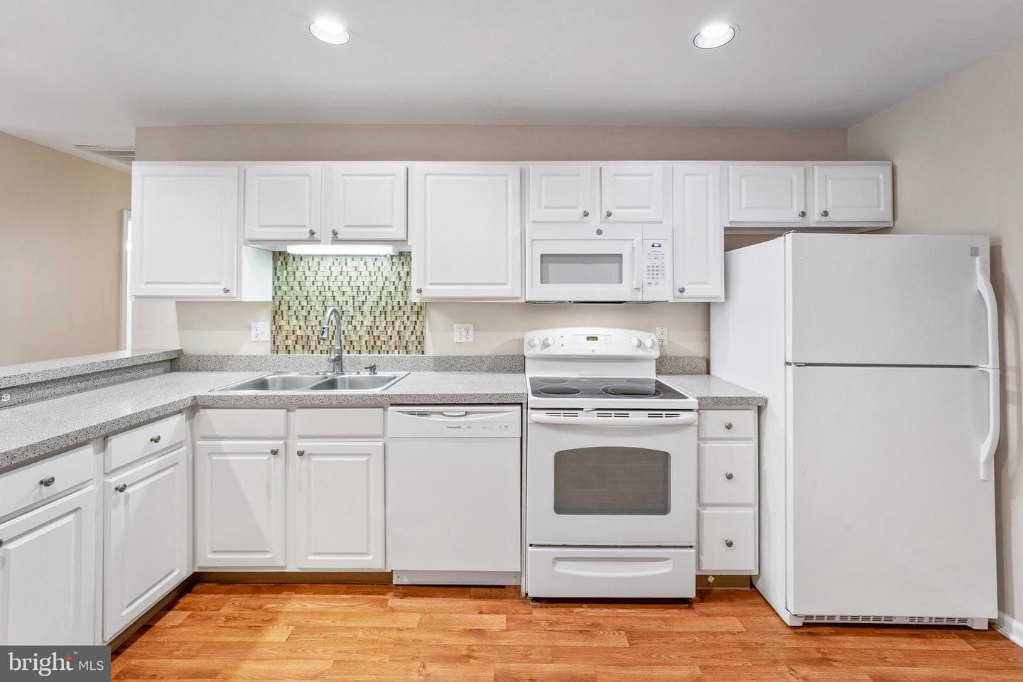 161 Village Way #8c photo 11