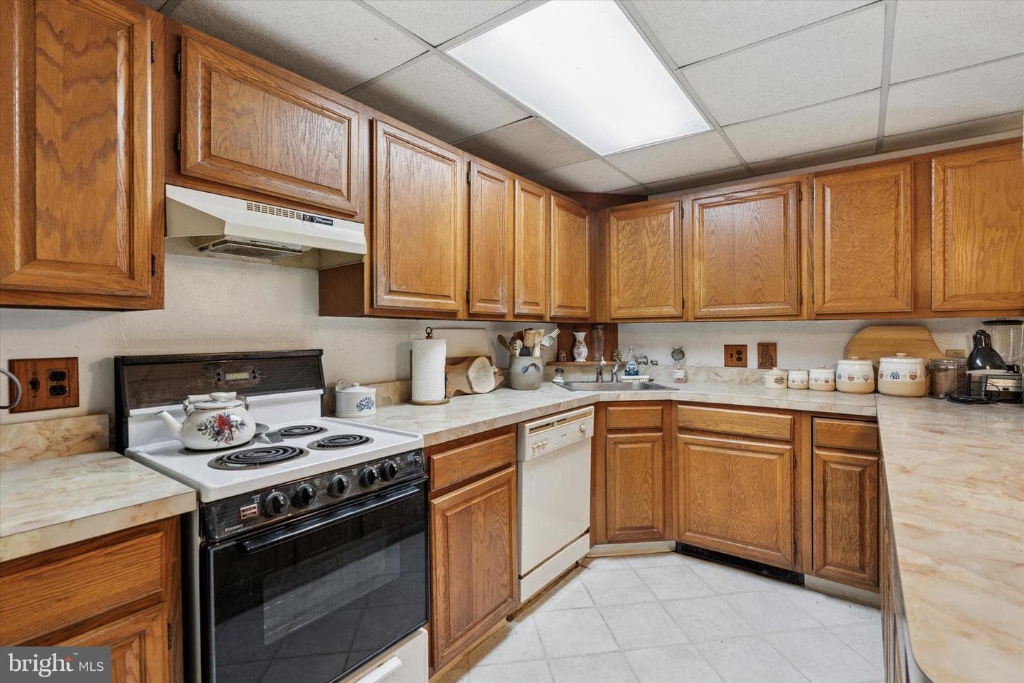 101 W Kings Highway photo 11