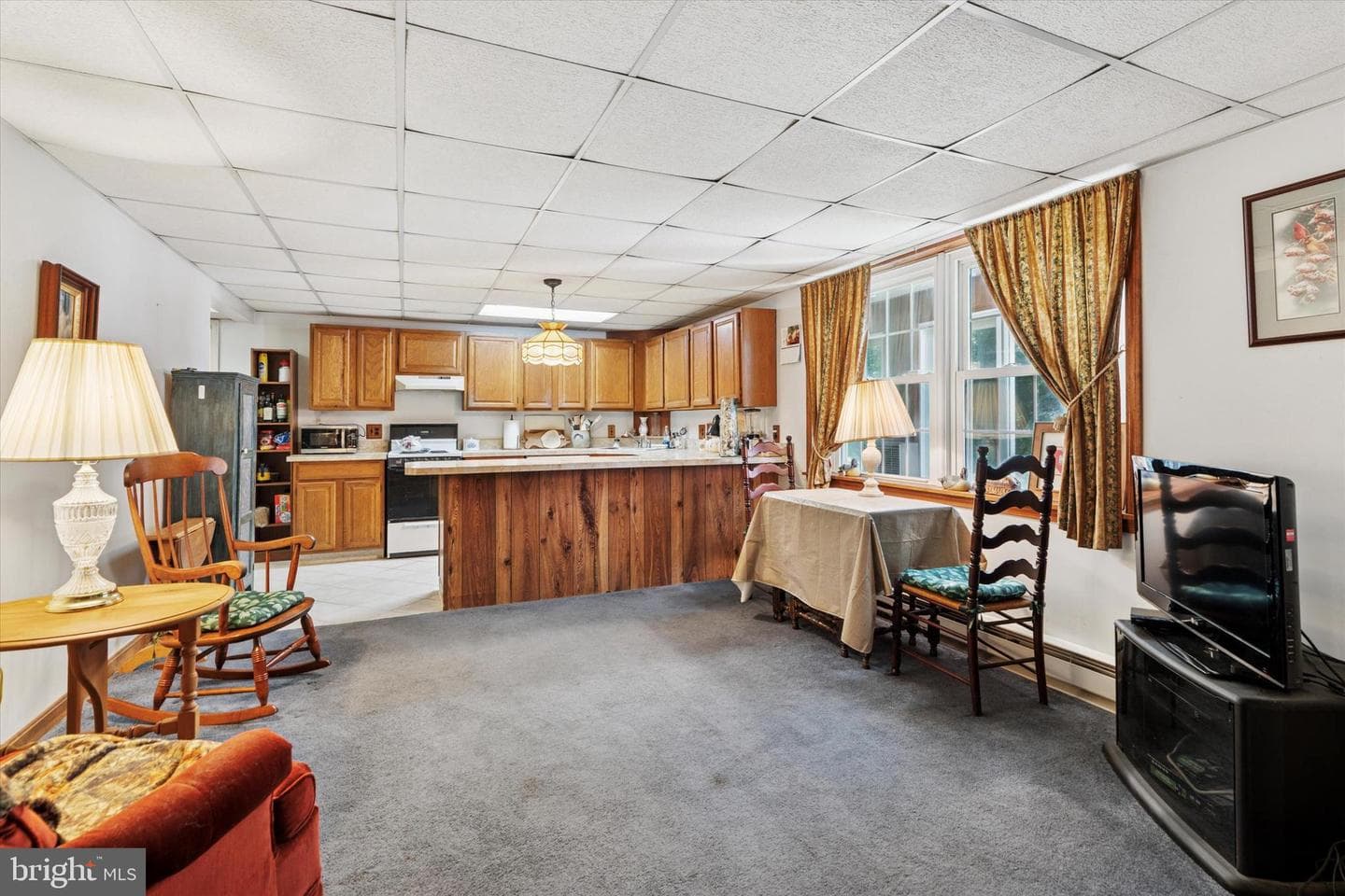 101 W Kings Highway photo 12