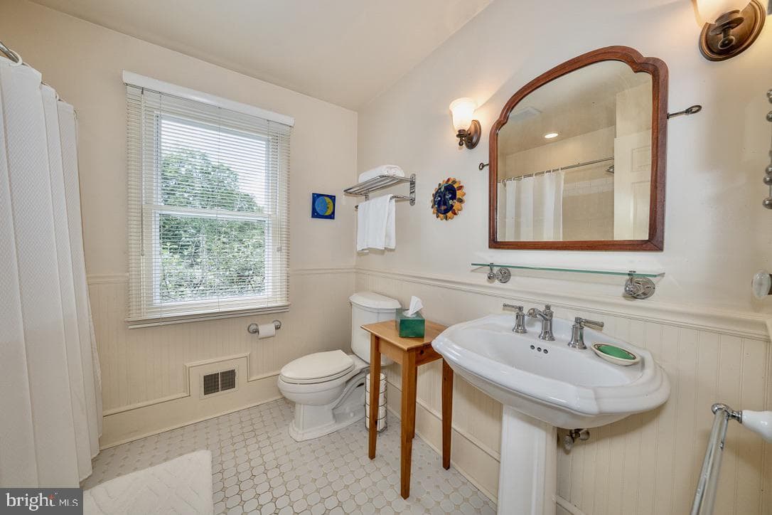 2390 Pineview Drive photo 32