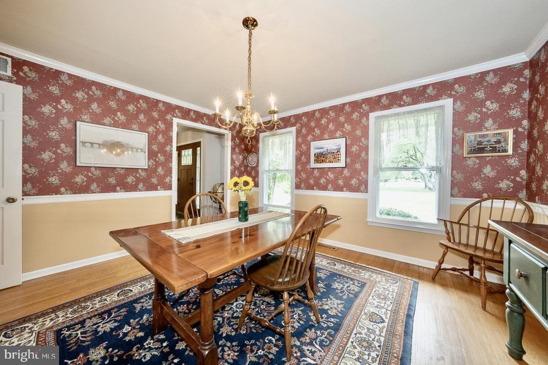 2390 Pineview Drive photo 9