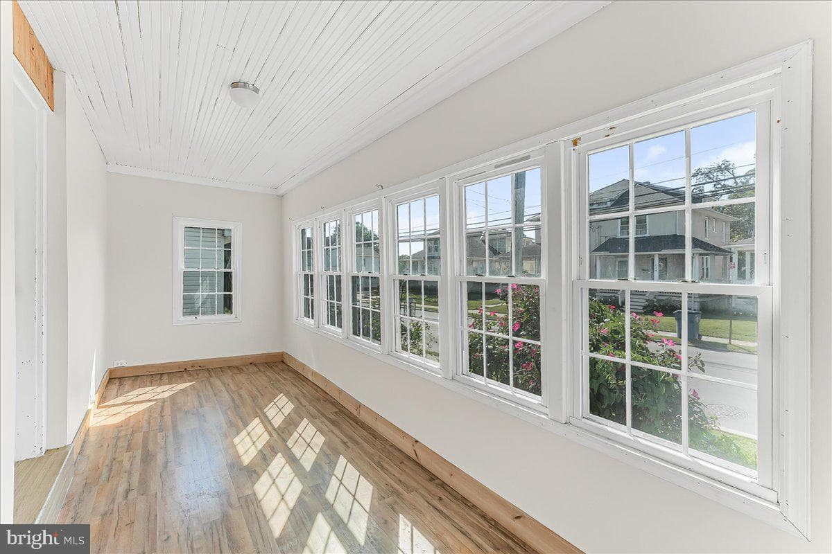643 Market Street photo 11