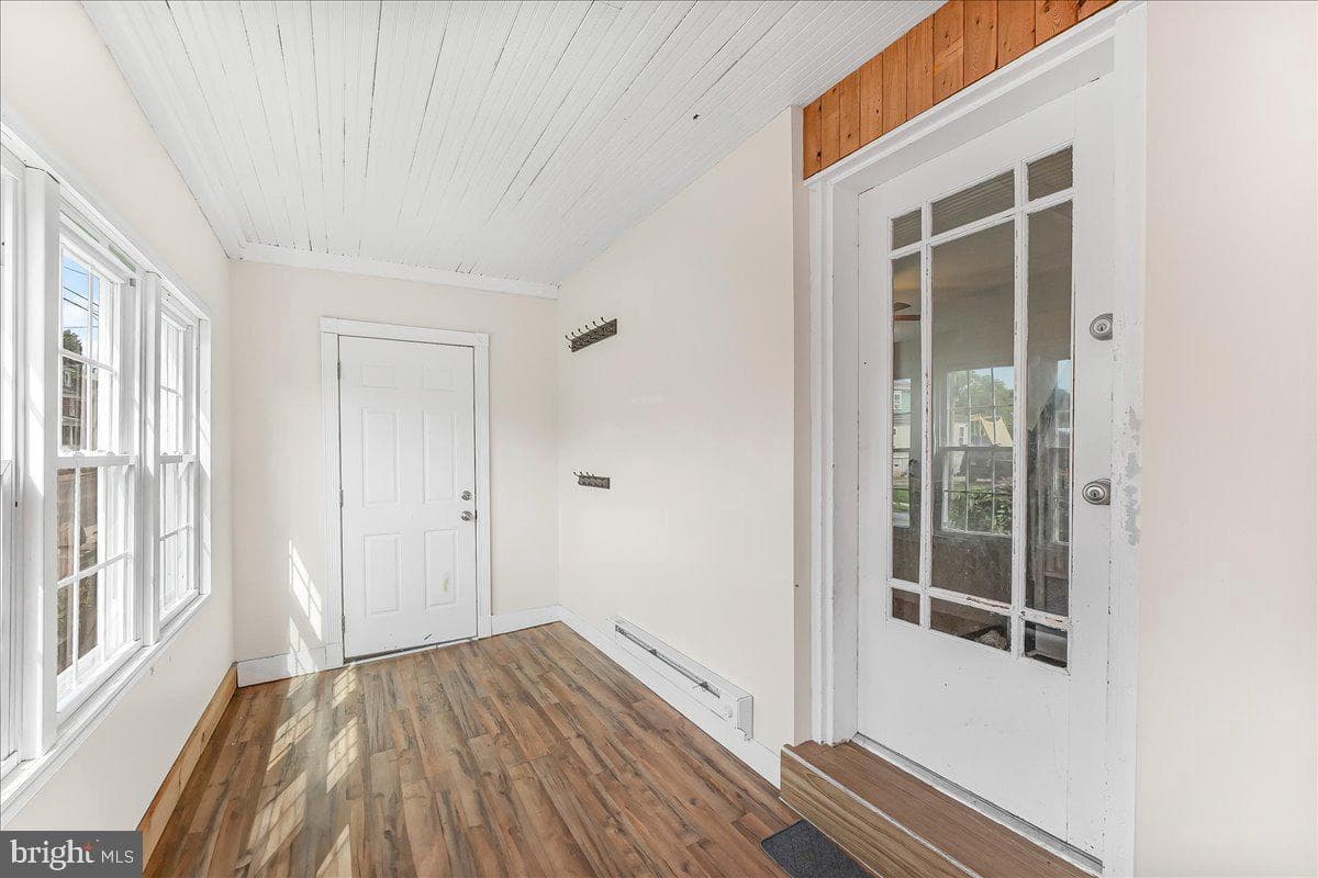 643 Market Street photo 12