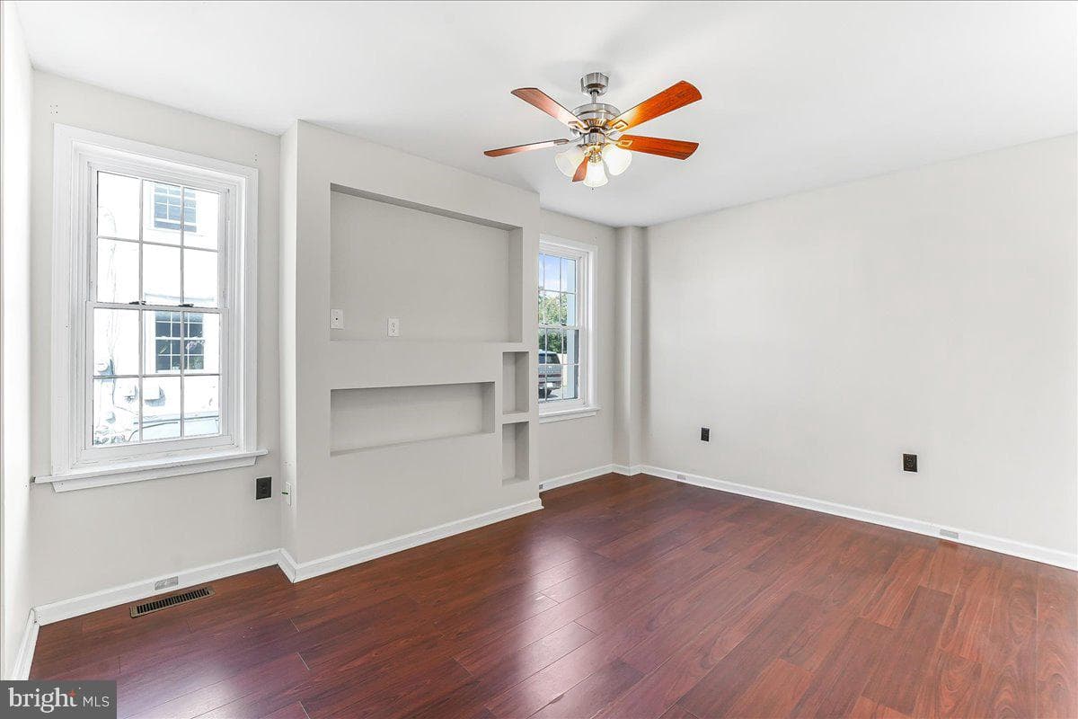 643 Market Street photo 8