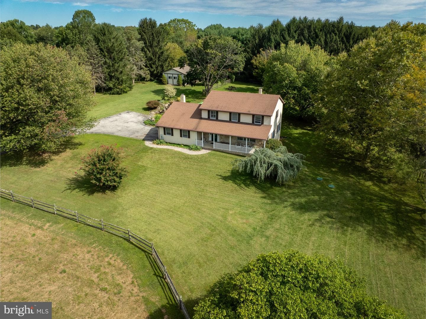 1324 Fairview Road photo 3