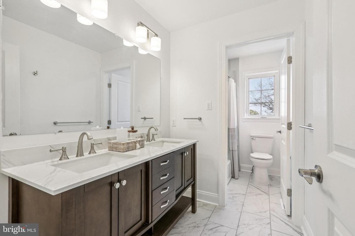 1035 Snyder Avenue photo 47