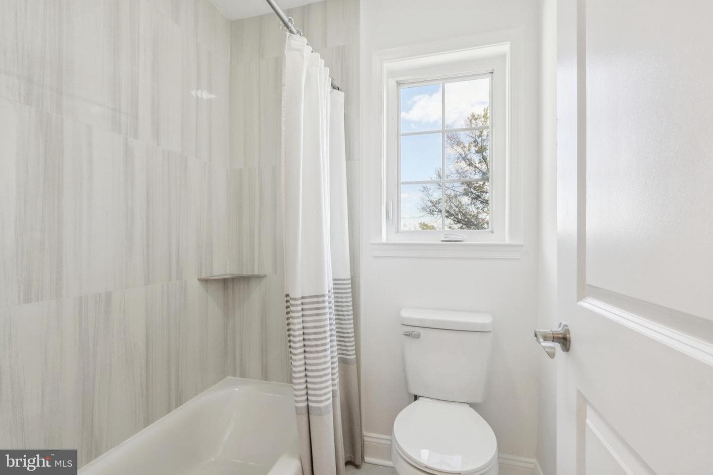 1035 Snyder Avenue photo 48