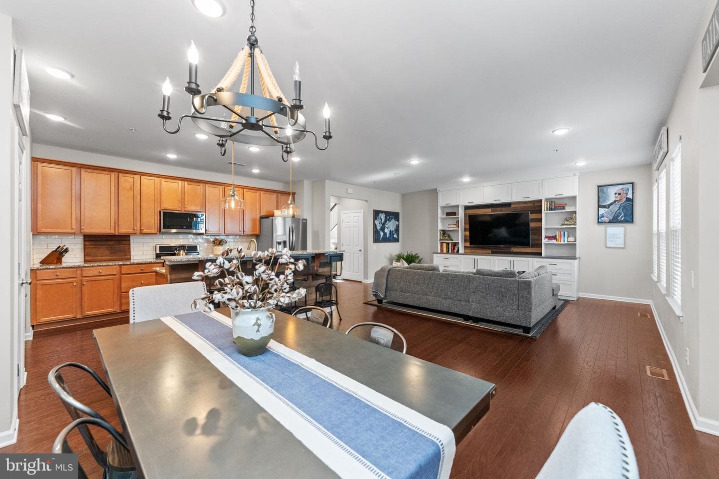 726 Sun Valley Court photo 12