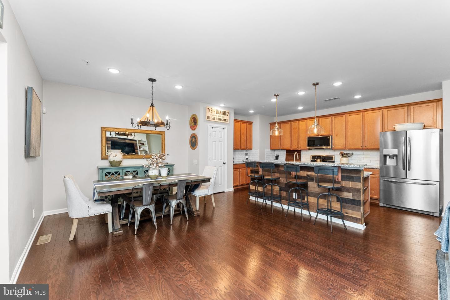 726 Sun Valley Court photo 13