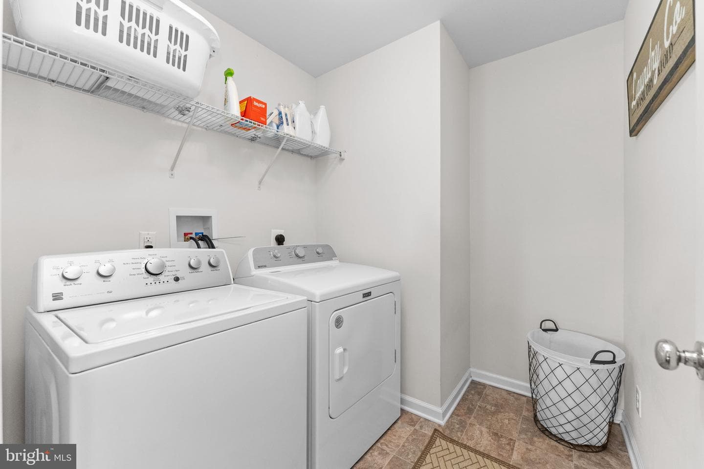 726 Sun Valley Court photo 27