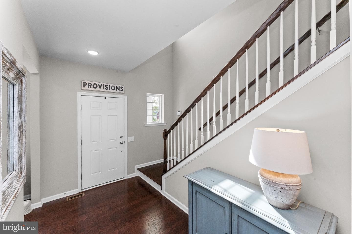 726 Sun Valley Court photo 5