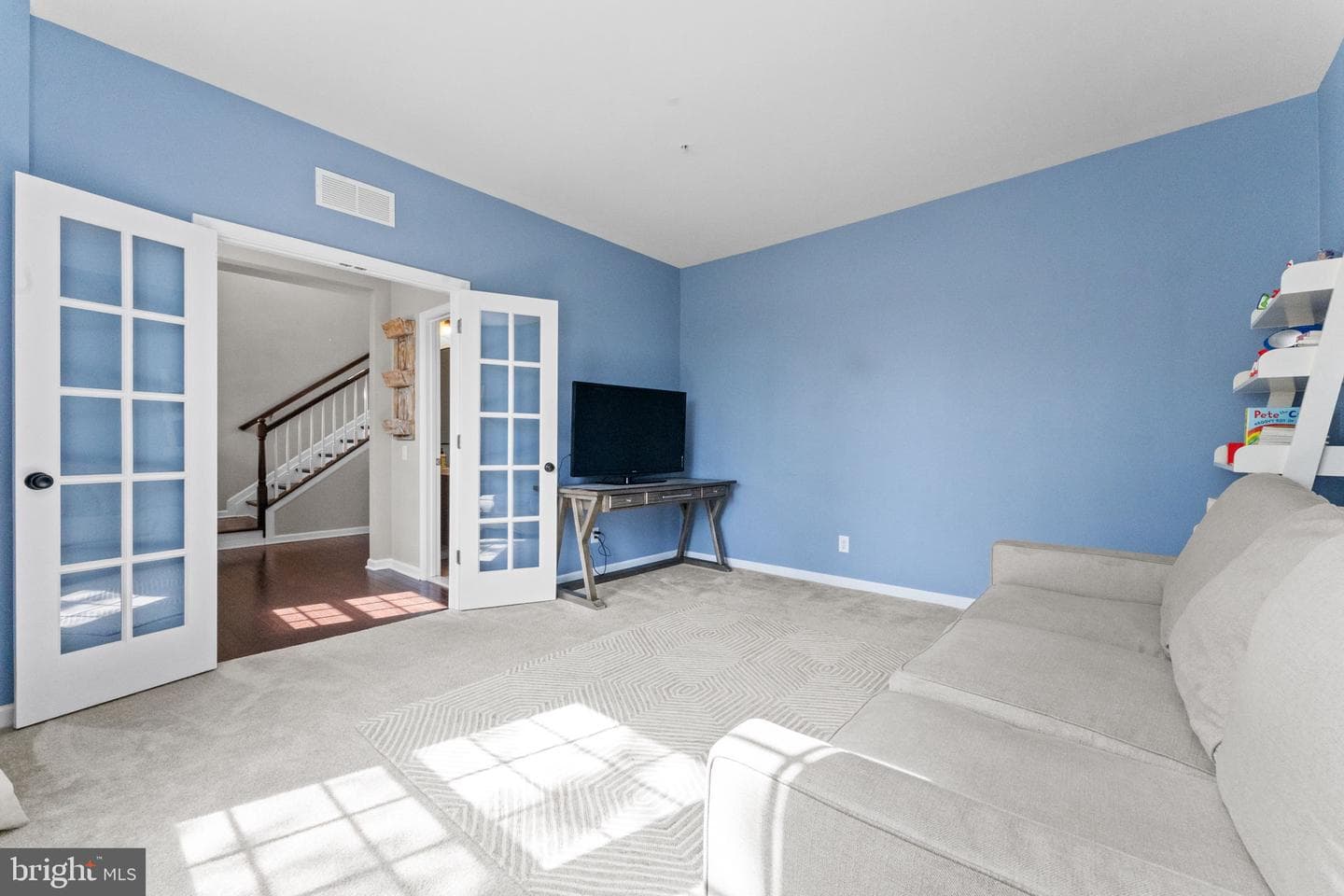 726 Sun Valley Court photo 8