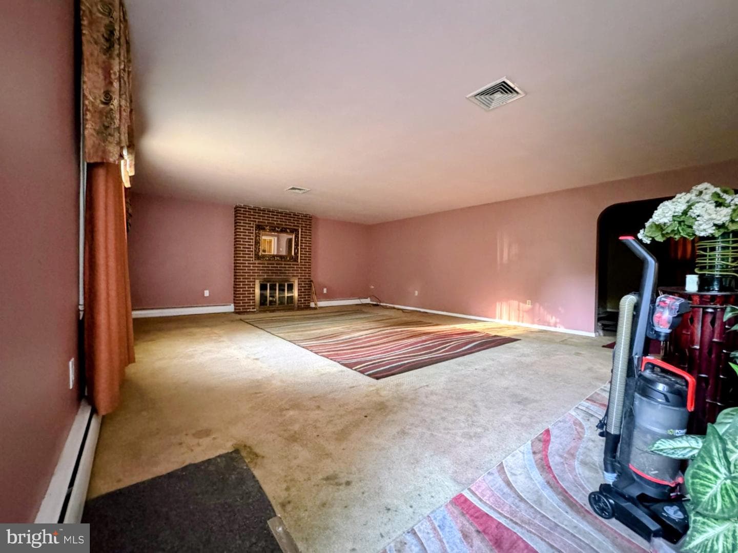 401 Bondsville Road photo 4