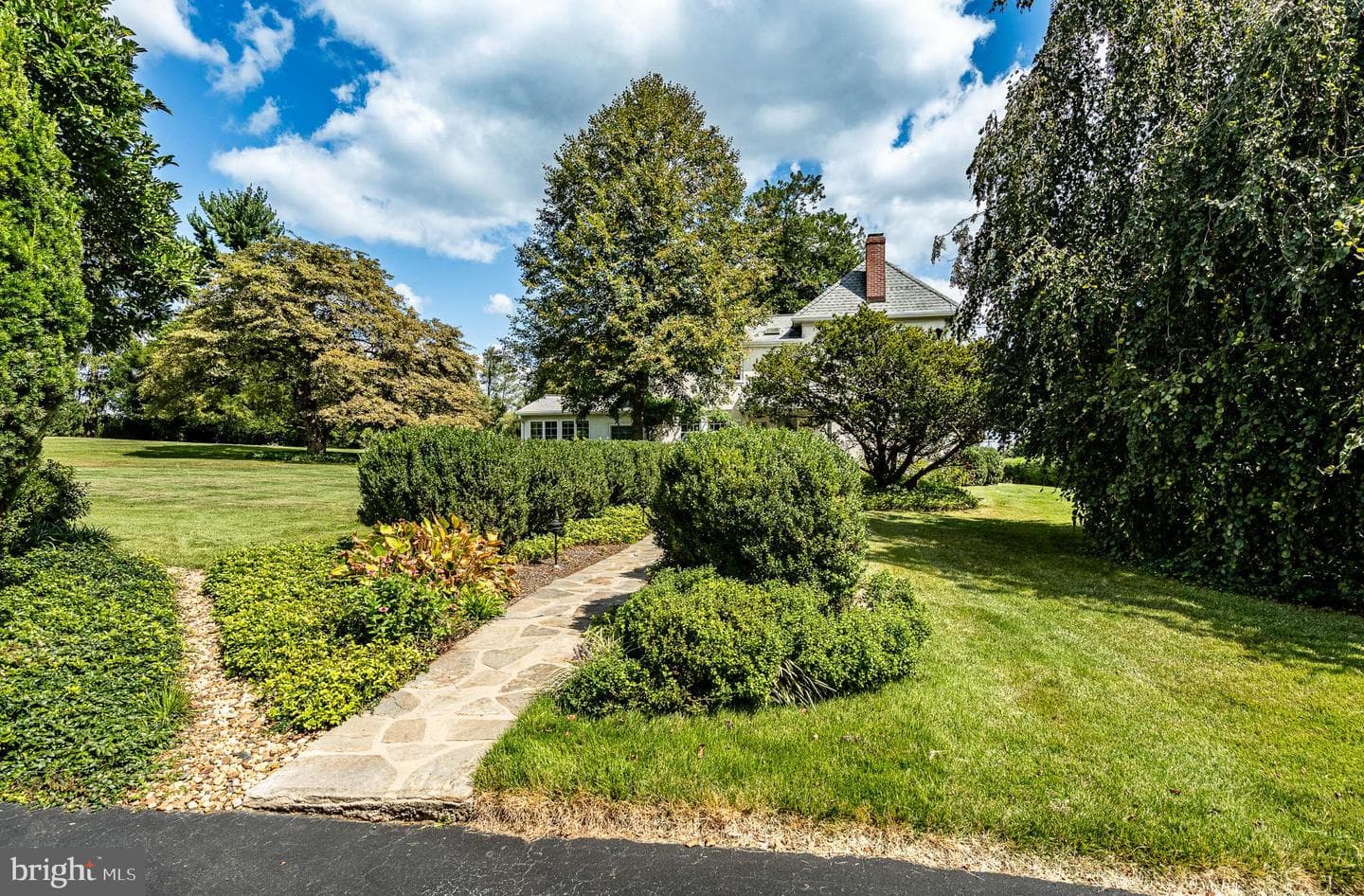1053 Unionville Wawaset Road photo 2