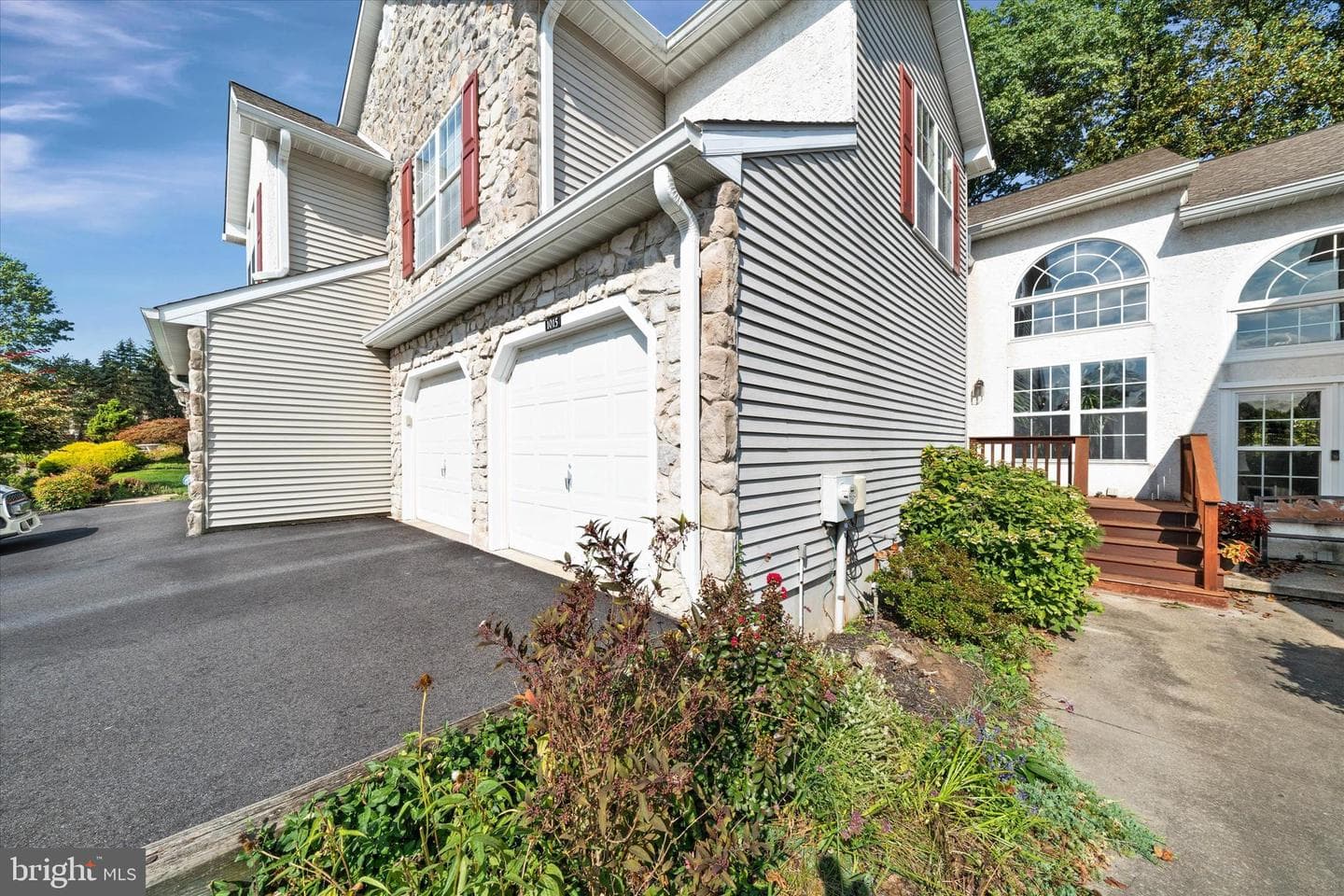 1015 Adams Way photo 1