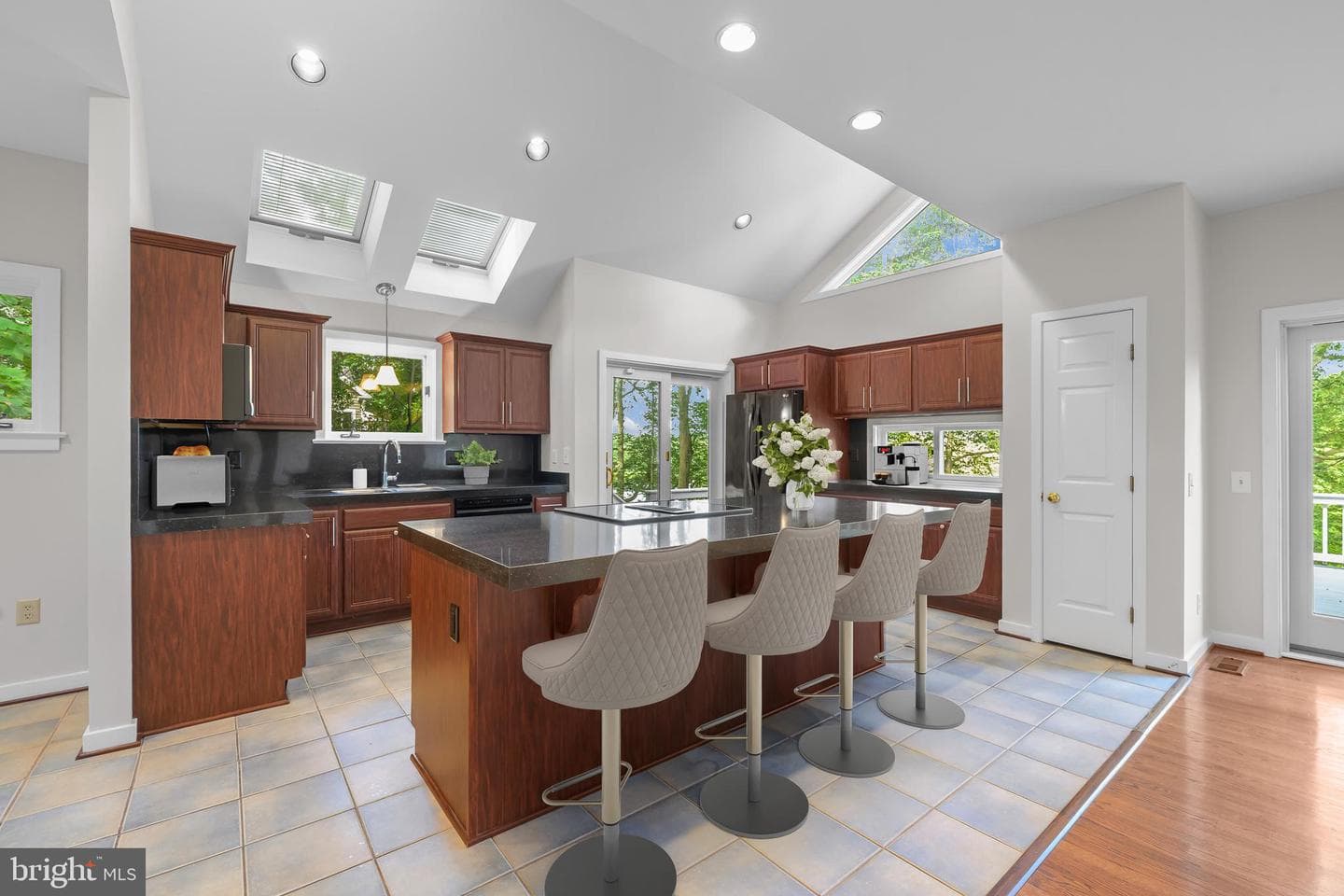 14 White Clay Drive photo 14