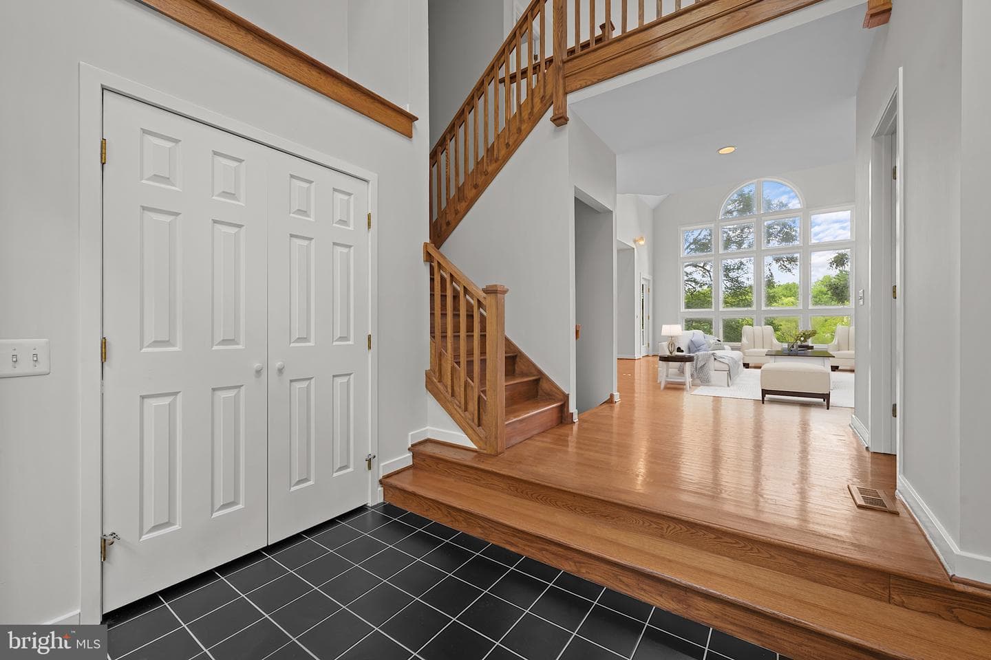 14 White Clay Drive photo 6