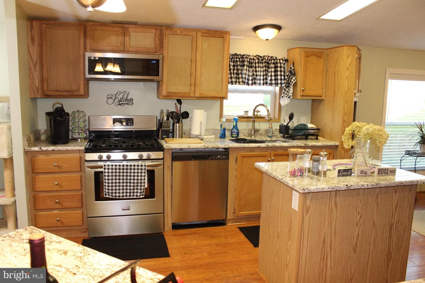 8 Williams Way photo 4