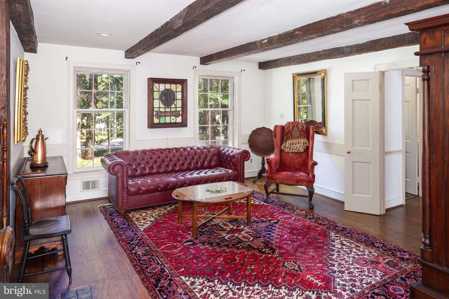 8 Foxchase Road photo 18