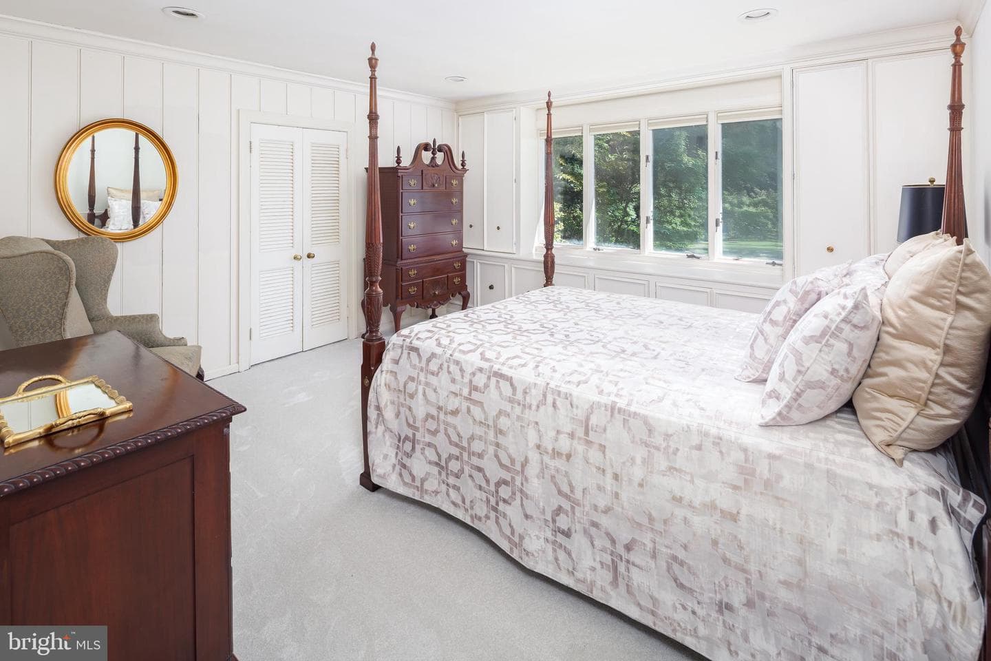 8 Foxchase Road photo 29