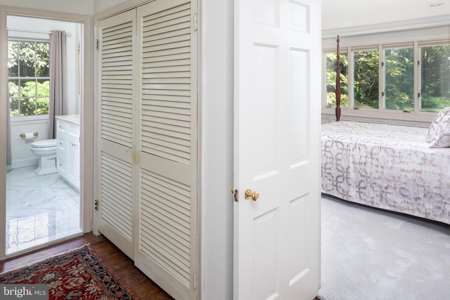 8 Foxchase Road photo 30