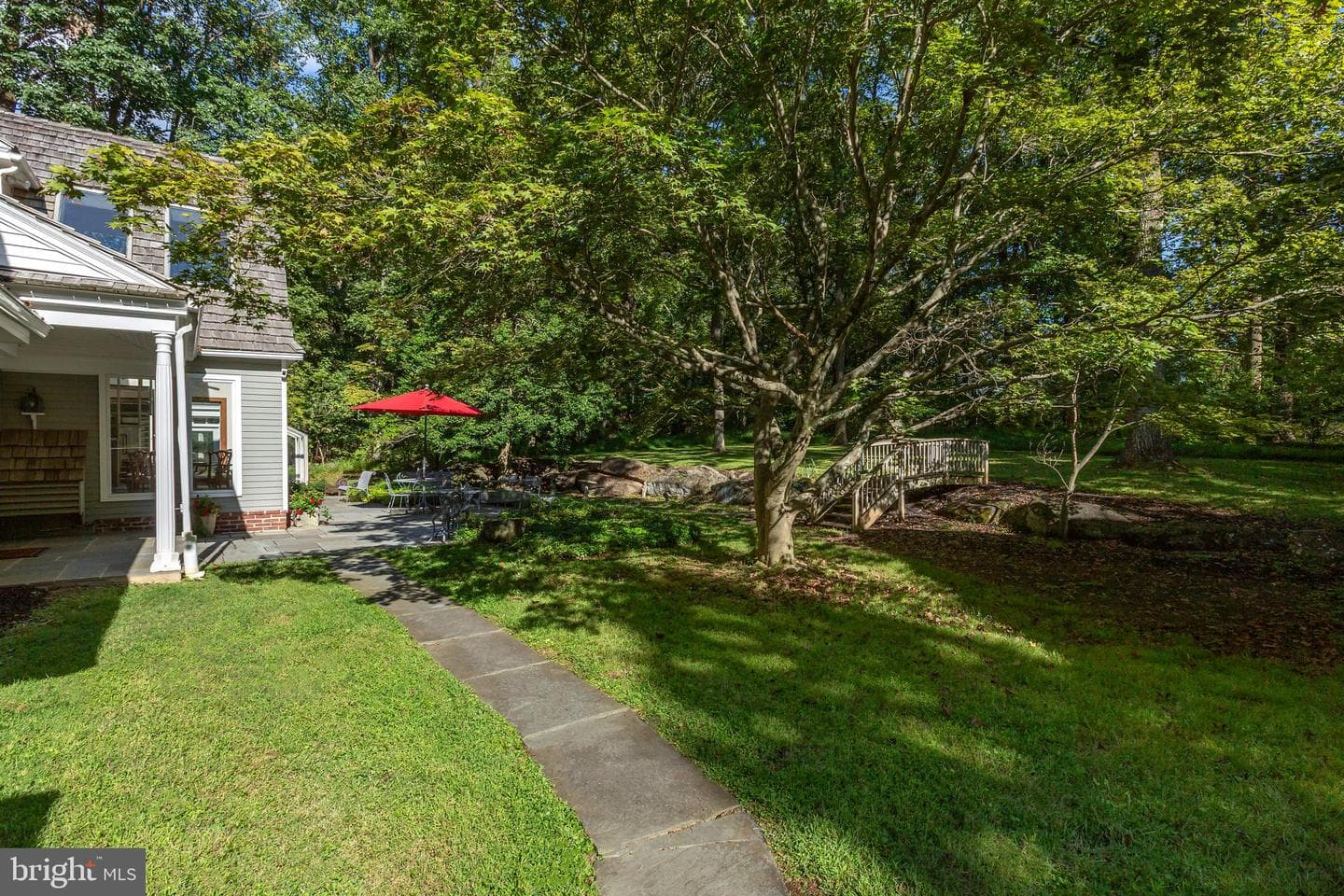8 Foxchase Road photo 44