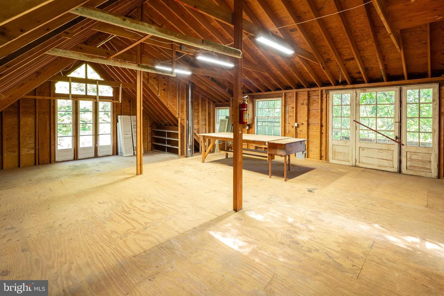 8 Foxchase Road photo 46