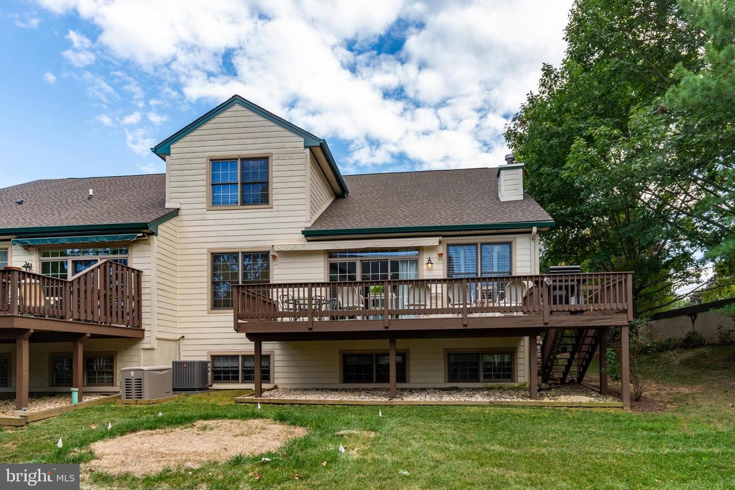 1728 Yardley Drive photo 62