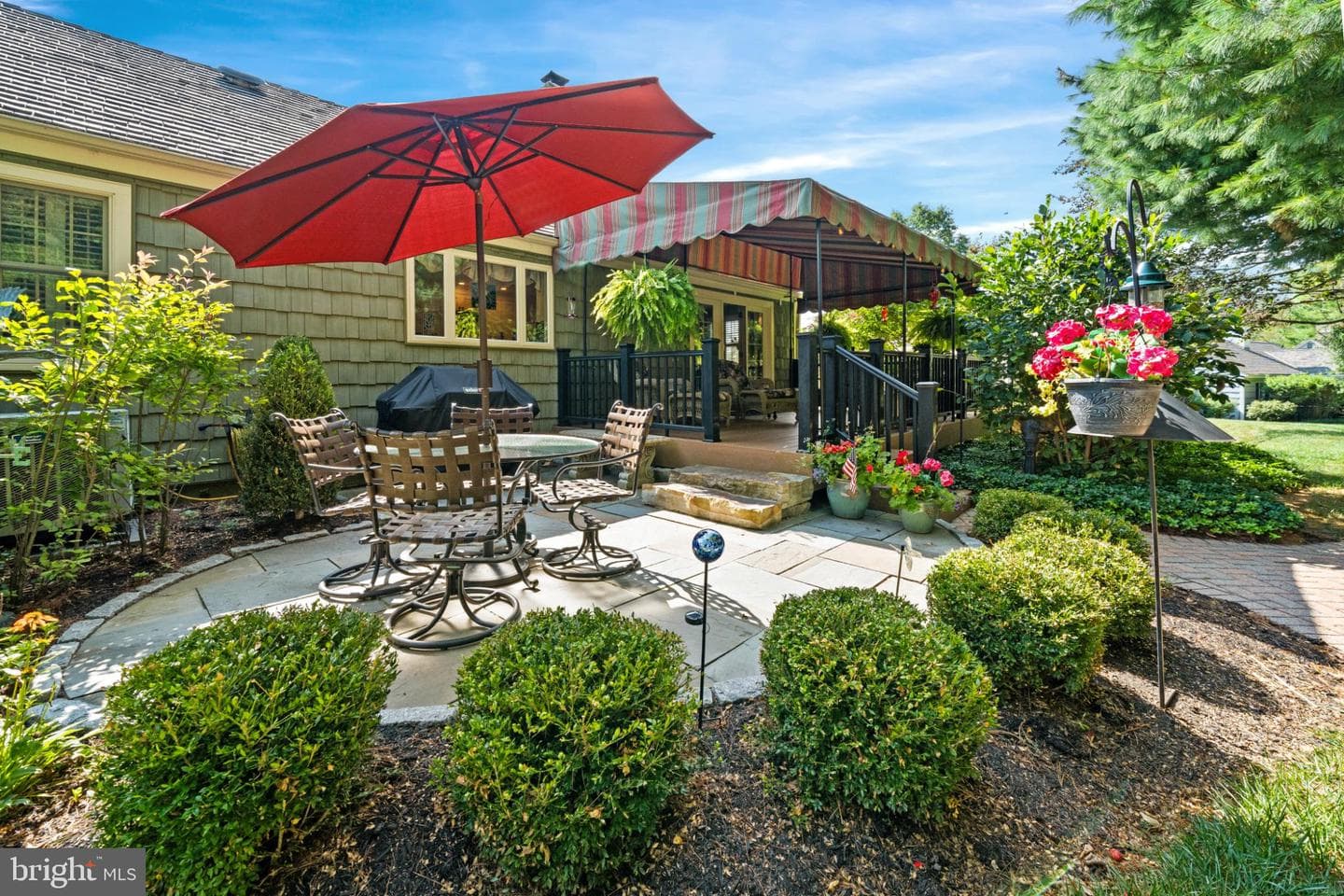 1107 Queens Way photo 18