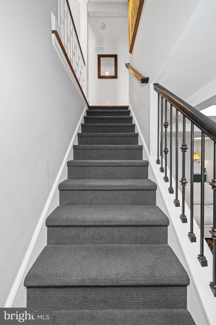 1107 Queens Way photo 37