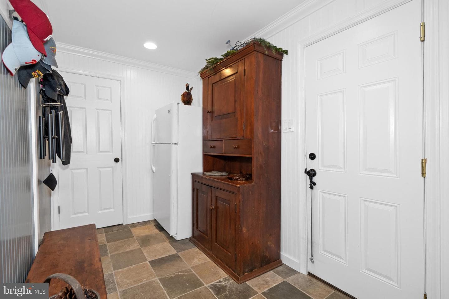 1107 Queens Way photo 45