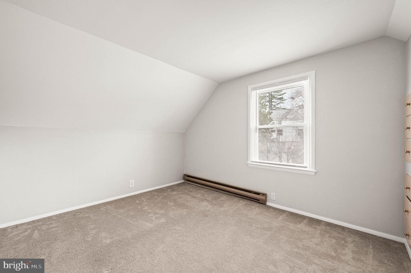 25 Midland Avenue photo 15