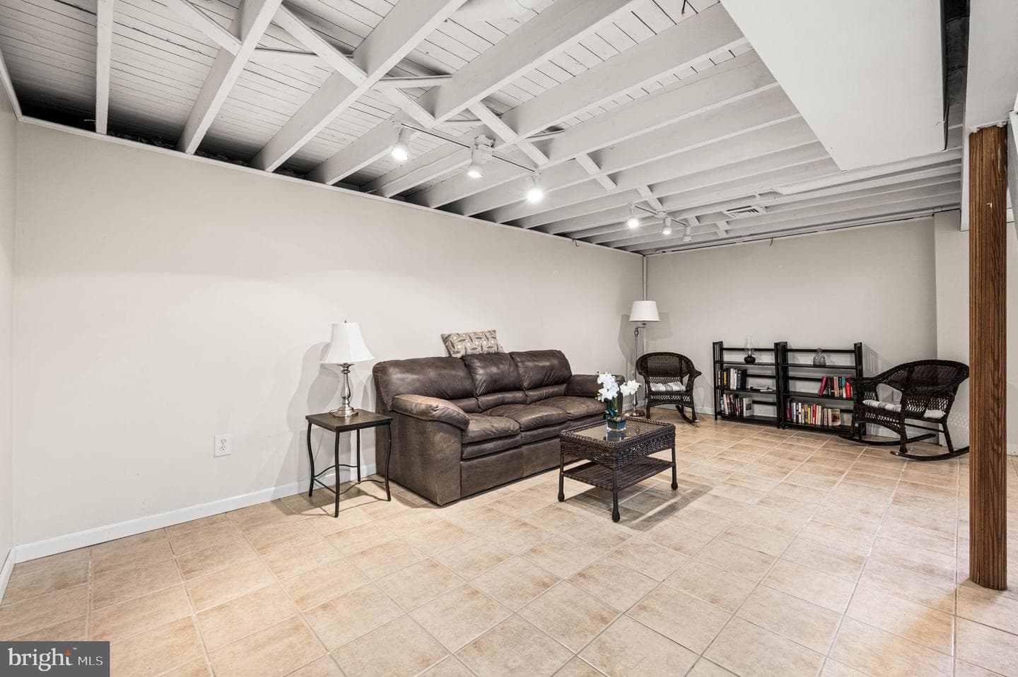 25 Midland Avenue photo 18