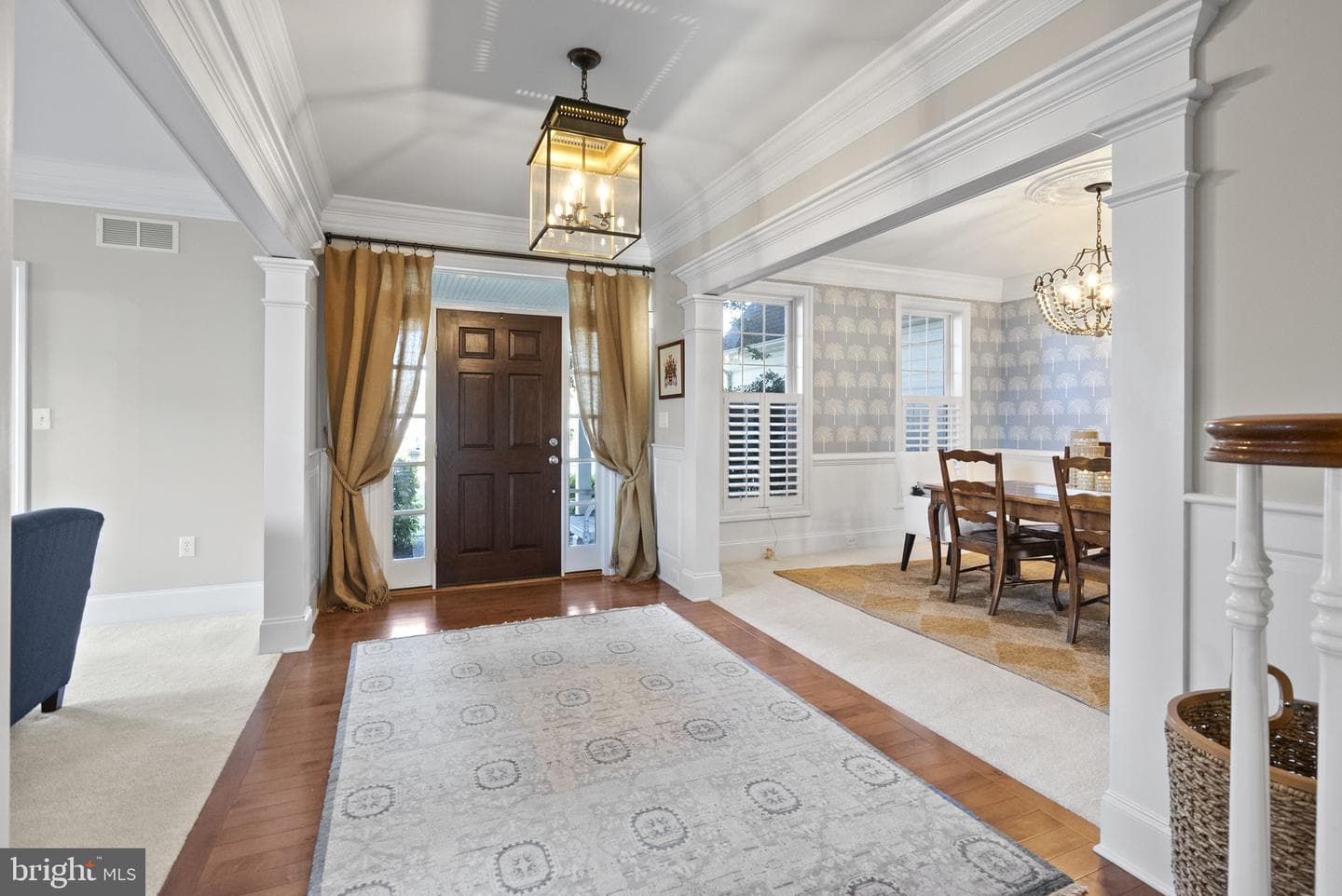 704 Shagbark Drive photo 3