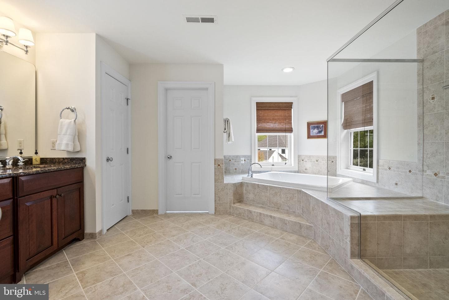 704 Shagbark Drive photo 37