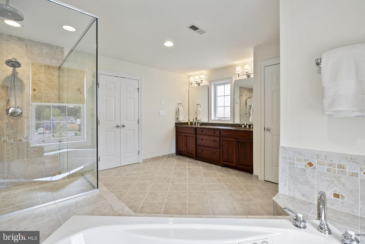 704 Shagbark Drive photo 39