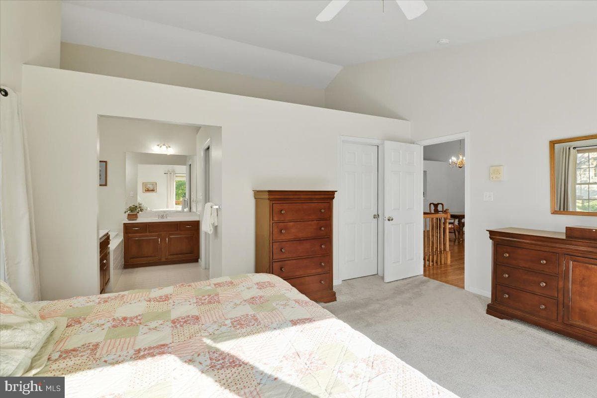 219 S Pine Street photo 10