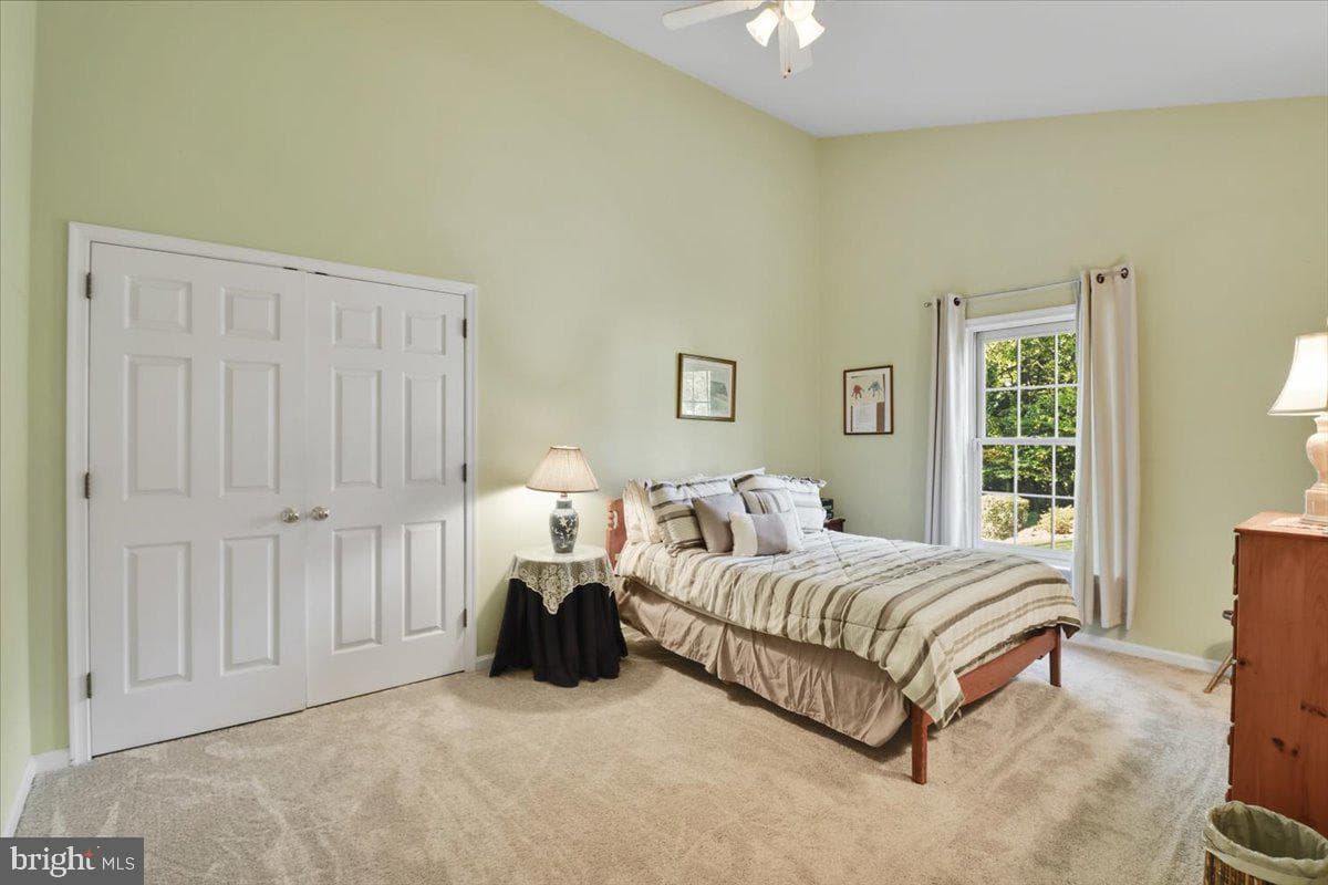219 S Pine Street photo 13