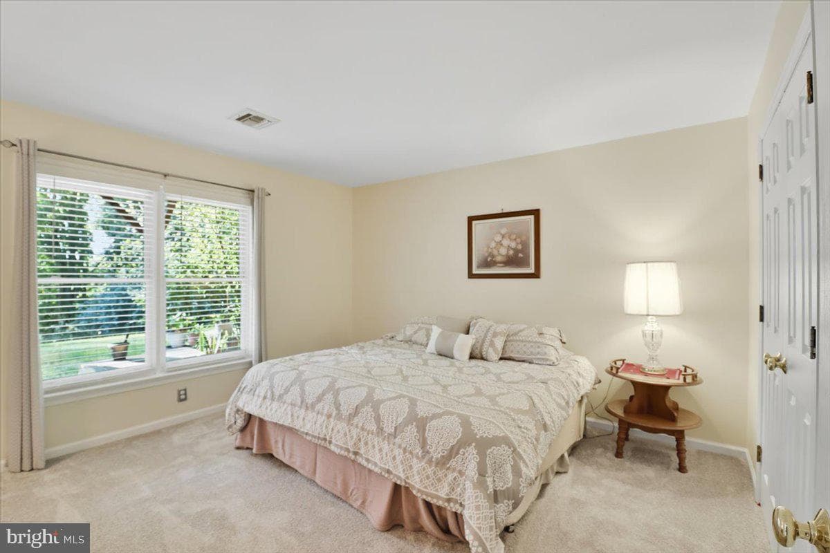 219 S Pine Street photo 19