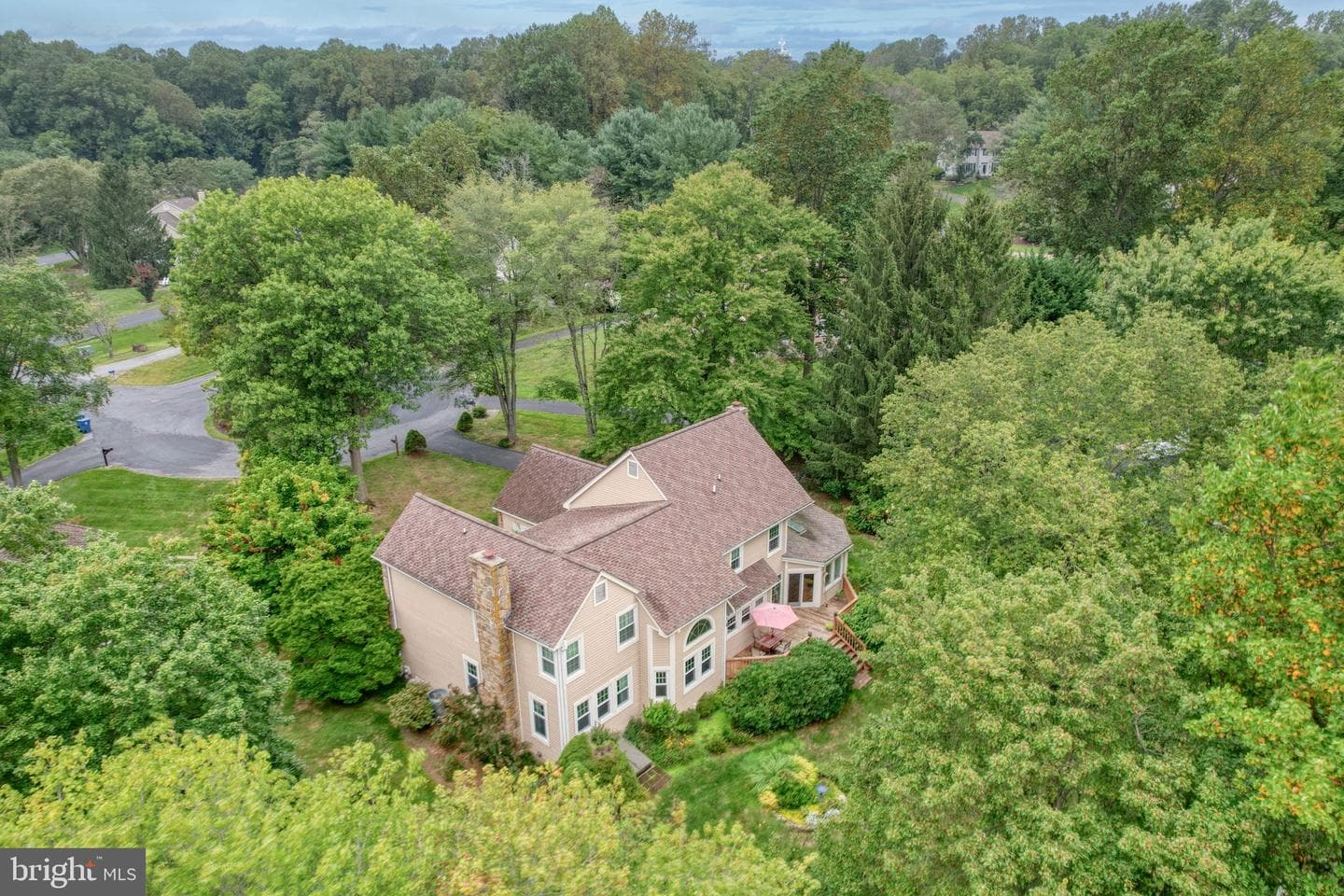 12 West Shore Court photo 2