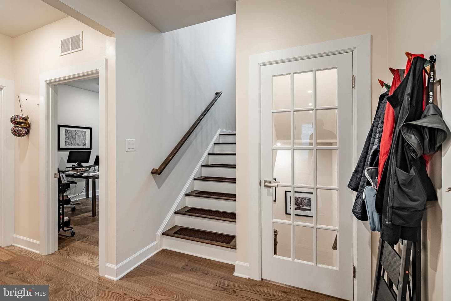 1405 Gorky Lane photo 12