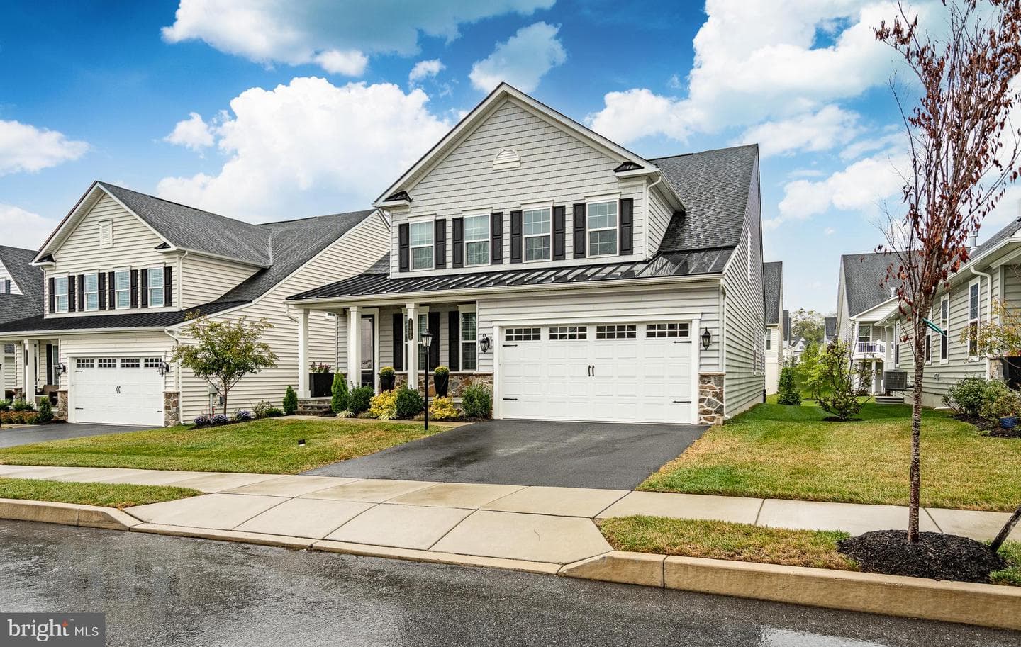 1405 Gorky Lane photo 2