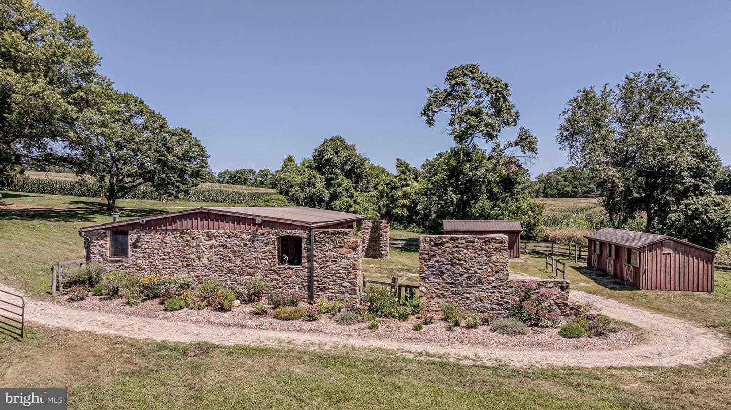1427 Flint Hill Road photo 11