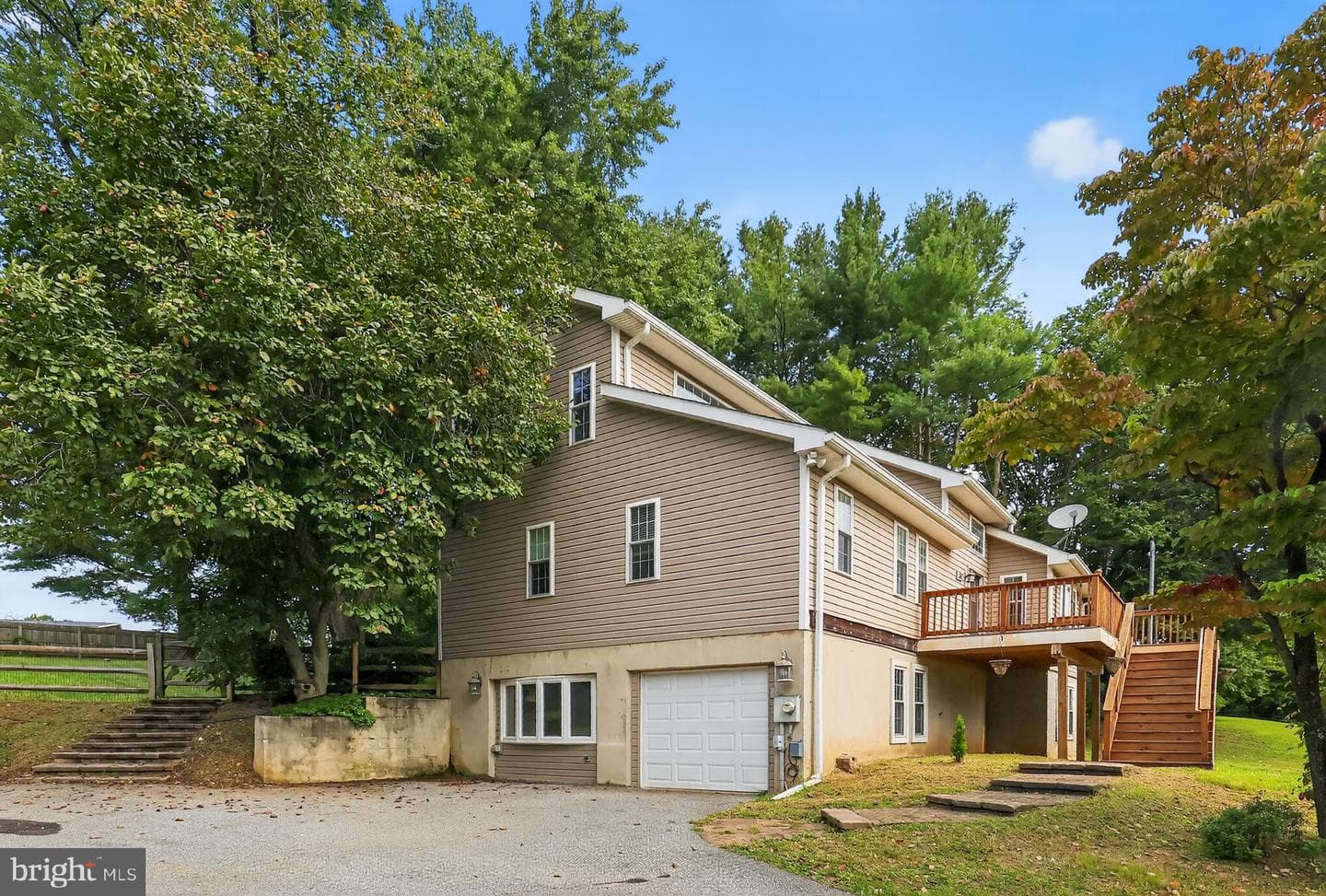 30 White Oak Road photo 2