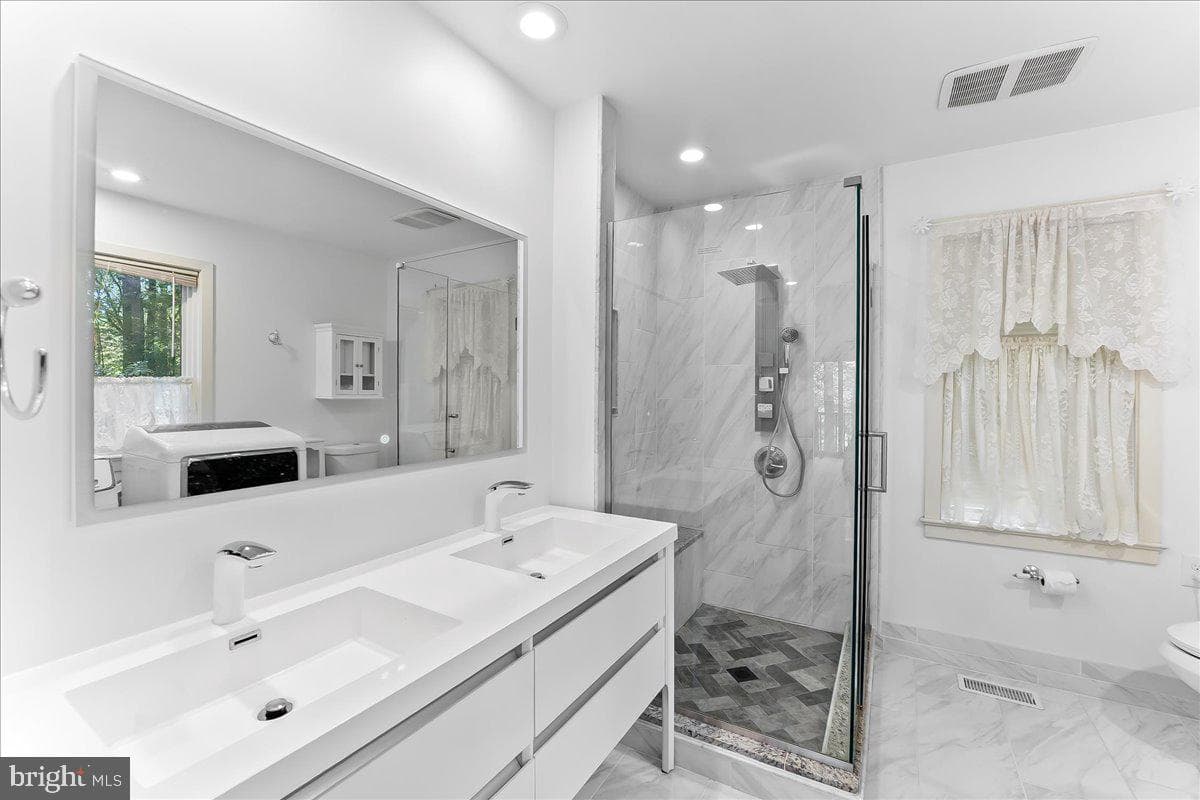 2 Briarwood Ct. photo 29